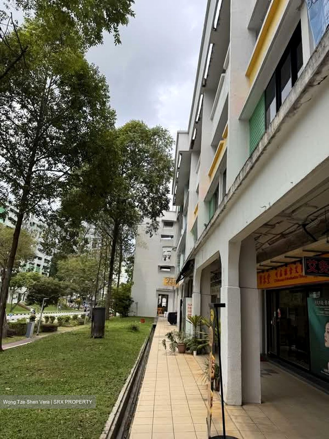 Yishun Ring Road (D27), Shop House #561308511